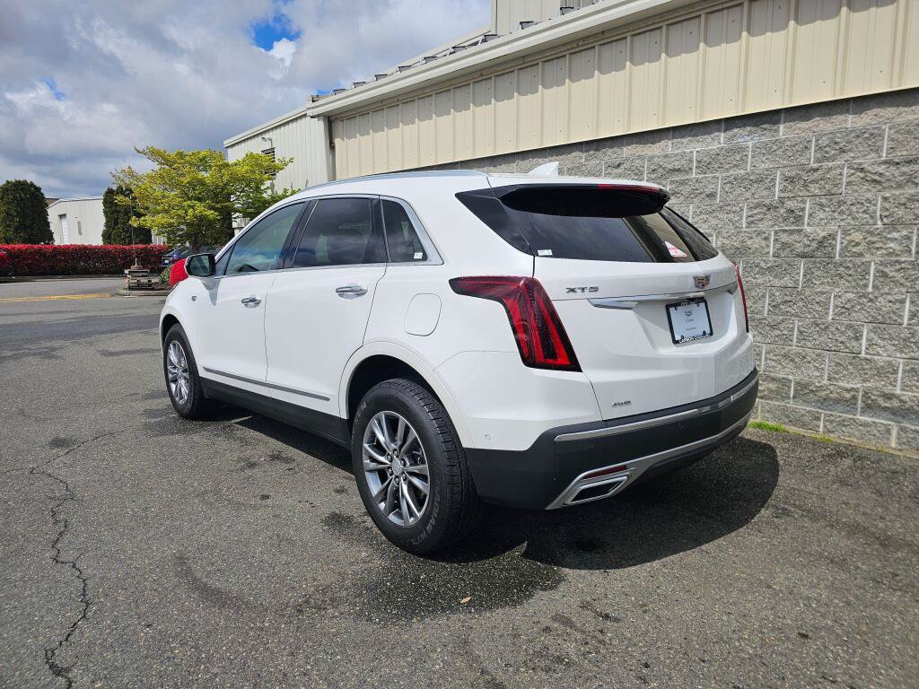 Certified 2023 Cadillac XT5 Premium Luxury w/ Technology Package AWD/4WD image 4