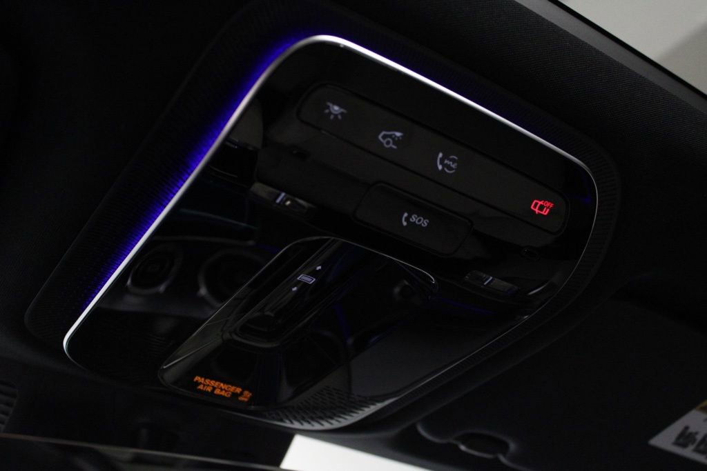 Used 2024 Mercedes-Benz GLC 300 image 27