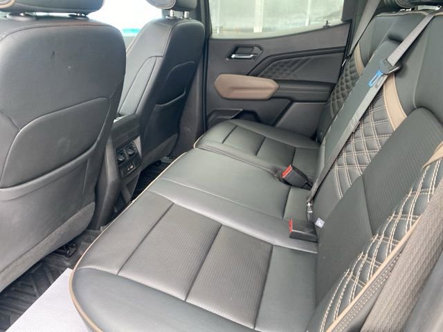 Used 2023 GMC Canyon Denali w/ Denali Black Edition image 22