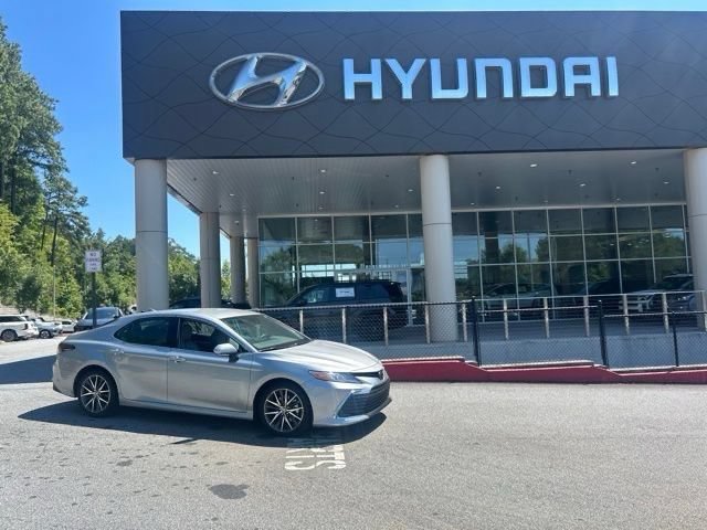 Used 2021 Toyota Camry XLE