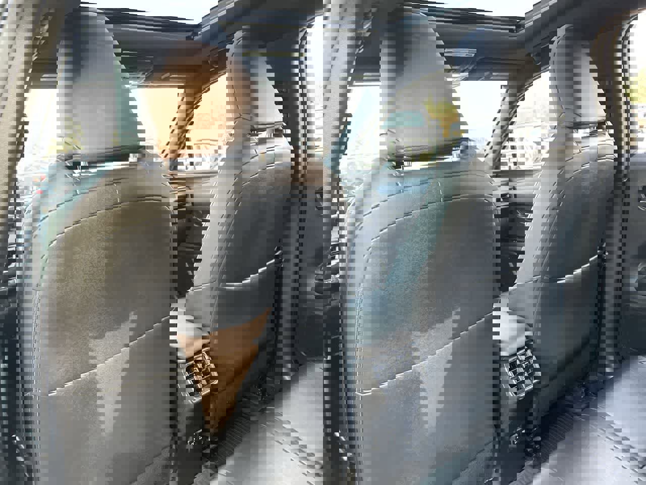 Used 2020 Lexus UX 250h w/ Premium Package image 20