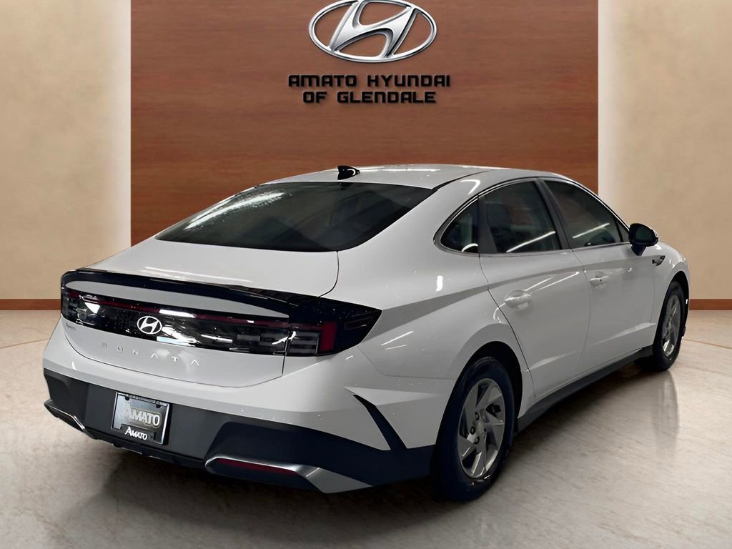 Used 2025 Hyundai Sonata SE image 6