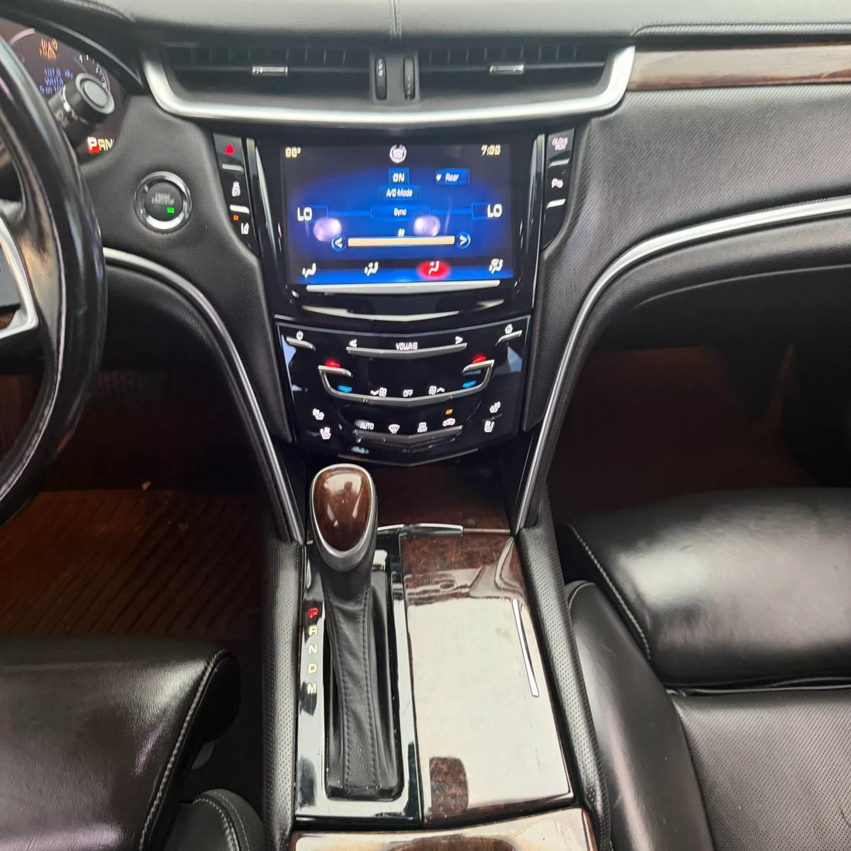 Used 2013 Cadillac XTS Premium FWD image 16