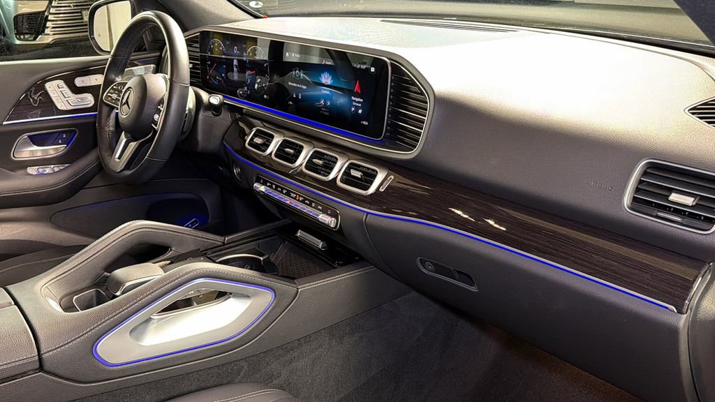 Used 2023 Mercedes-Benz GLE 350 4MATIC image 11