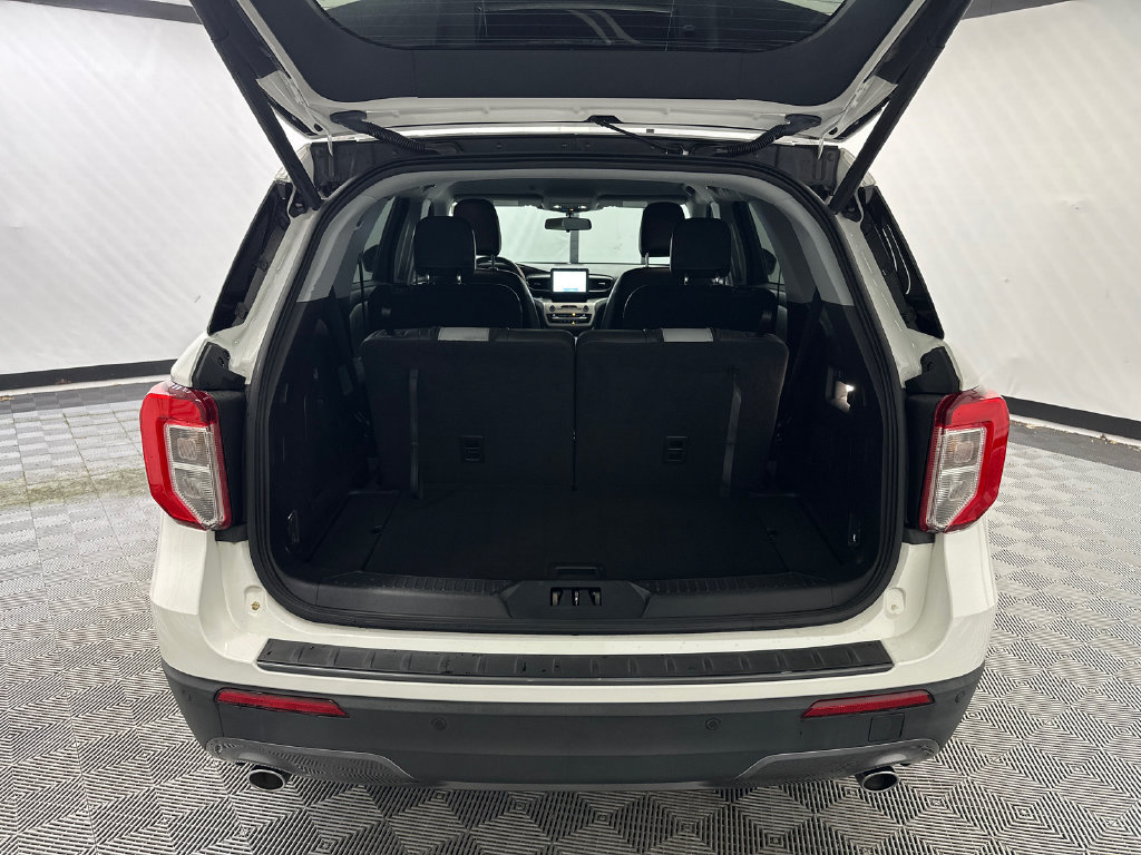 Used 2021 Ford Explorer XLT w/ Equipment Group 202A RWD image 20
