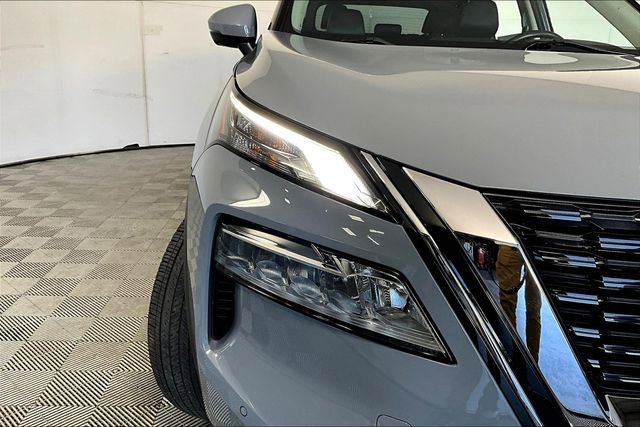 Used 2023 Nissan Rogue SL w/ SL Premium Package image 28