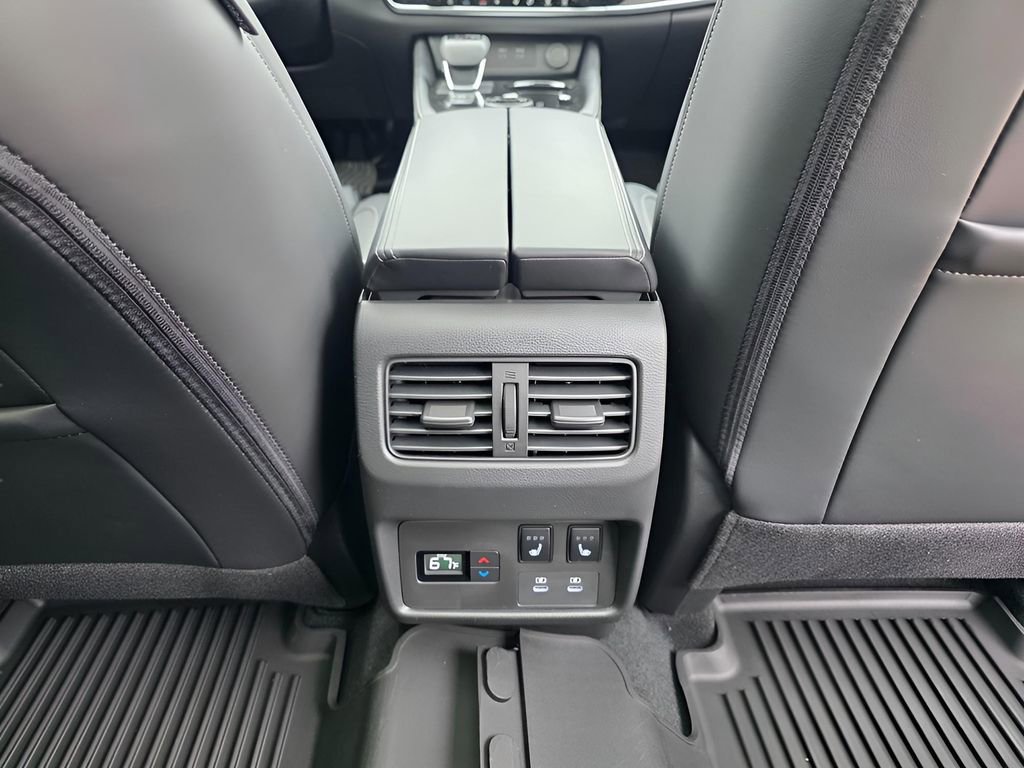 New 2026 Nissan Rogue Platinum image 10