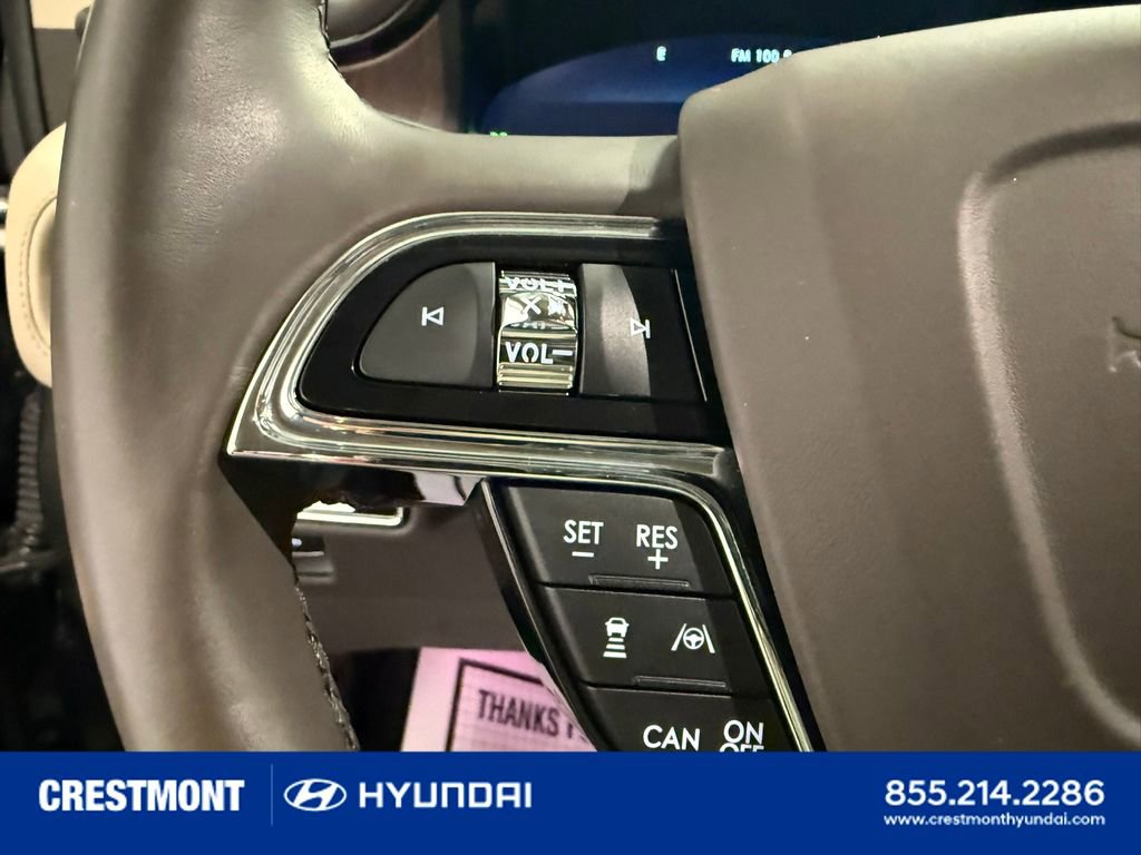 Used 2023 Lincoln Nautilus Reserve AWD/4WD image 35