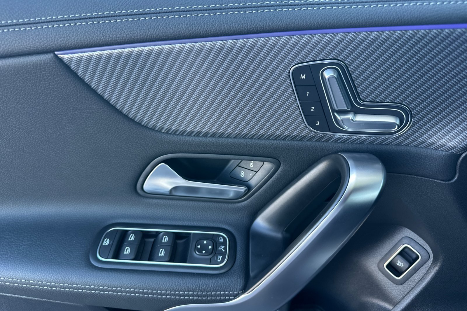 Certified 2025 Mercedes-Benz CLA 250 image 11