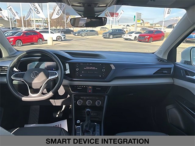 Used 2023 Volkswagen Taos SE w/ Panoramic Sunroof Package image 20