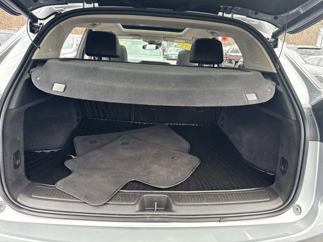 Used 2023 Buick Envision Essence w/ Sport Touring Package image 9