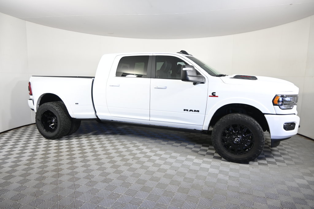 Used 2023 RAM 3500 Limited AWD/4WD image 9