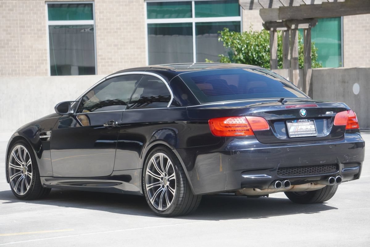 Used 2011 BMW M3 Convertible RWD image 14