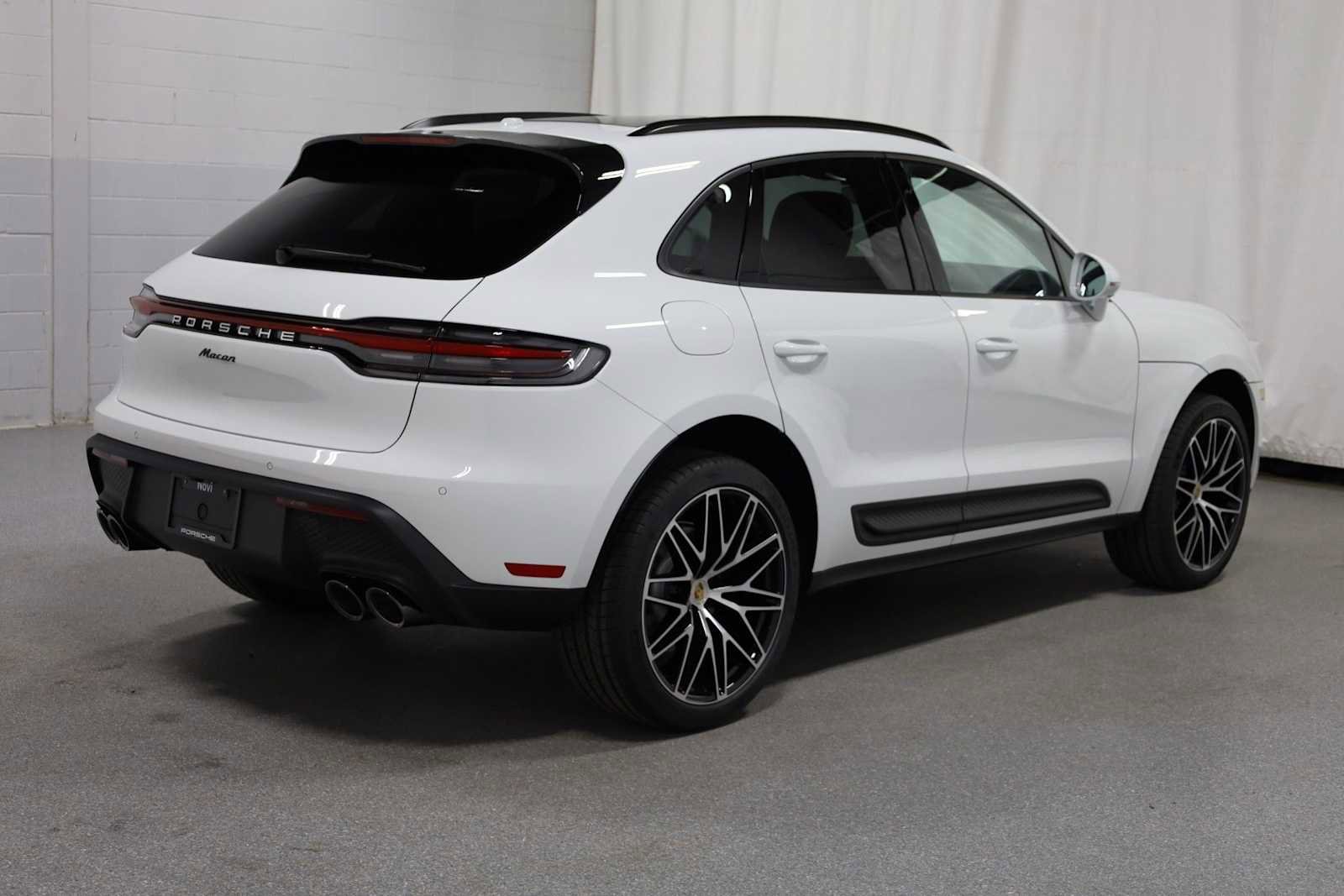 New 2026 Porsche Macan image 9