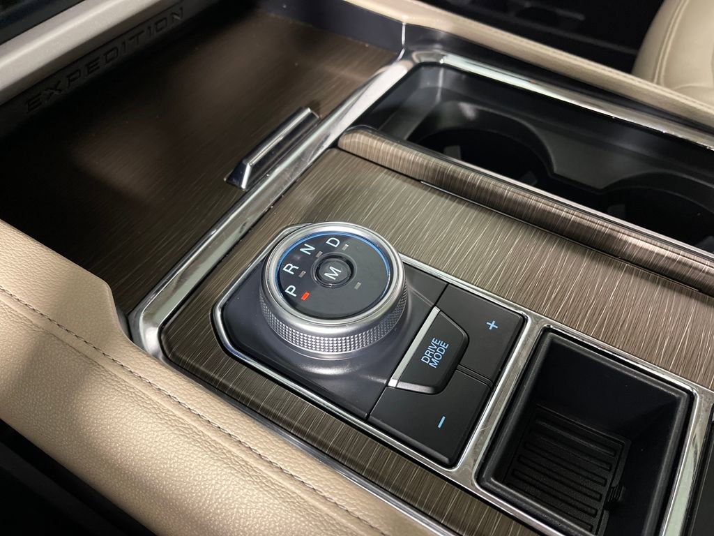 Used 2024 Ford Expedition Max Limited image 25