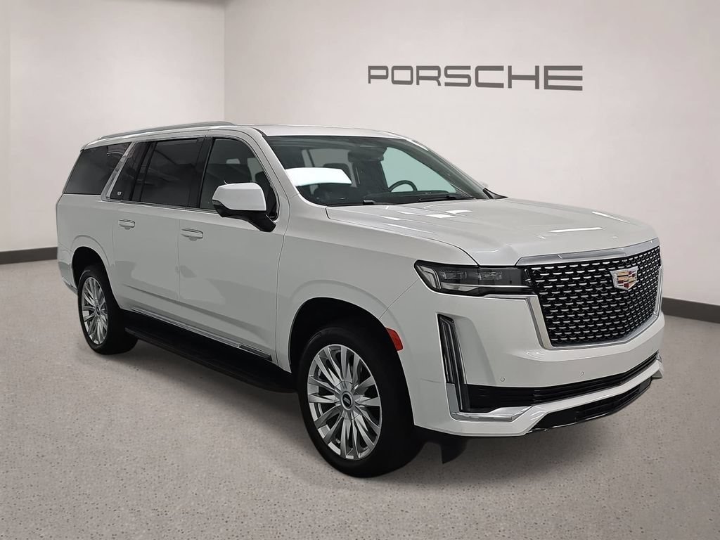 Used 2023 Cadillac Escalade ESV Luxury AWD/4WD image 8