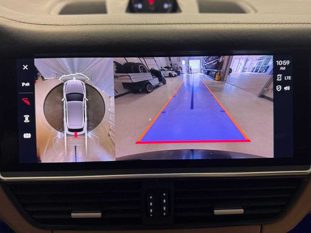 Certified 2023 Porsche Cayenne Platinum Edition image 24