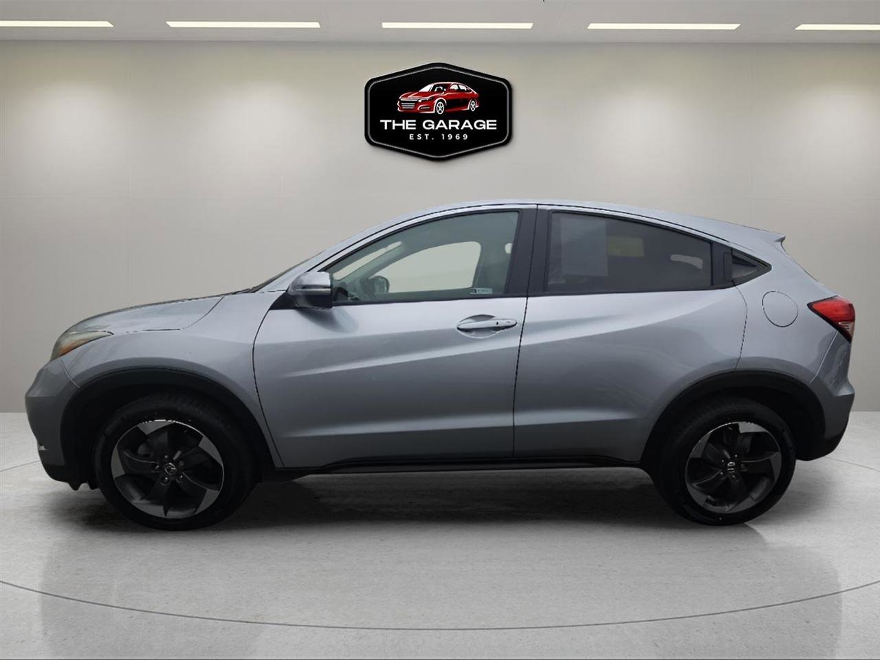 Used 2018 Honda HR-V EX image 3