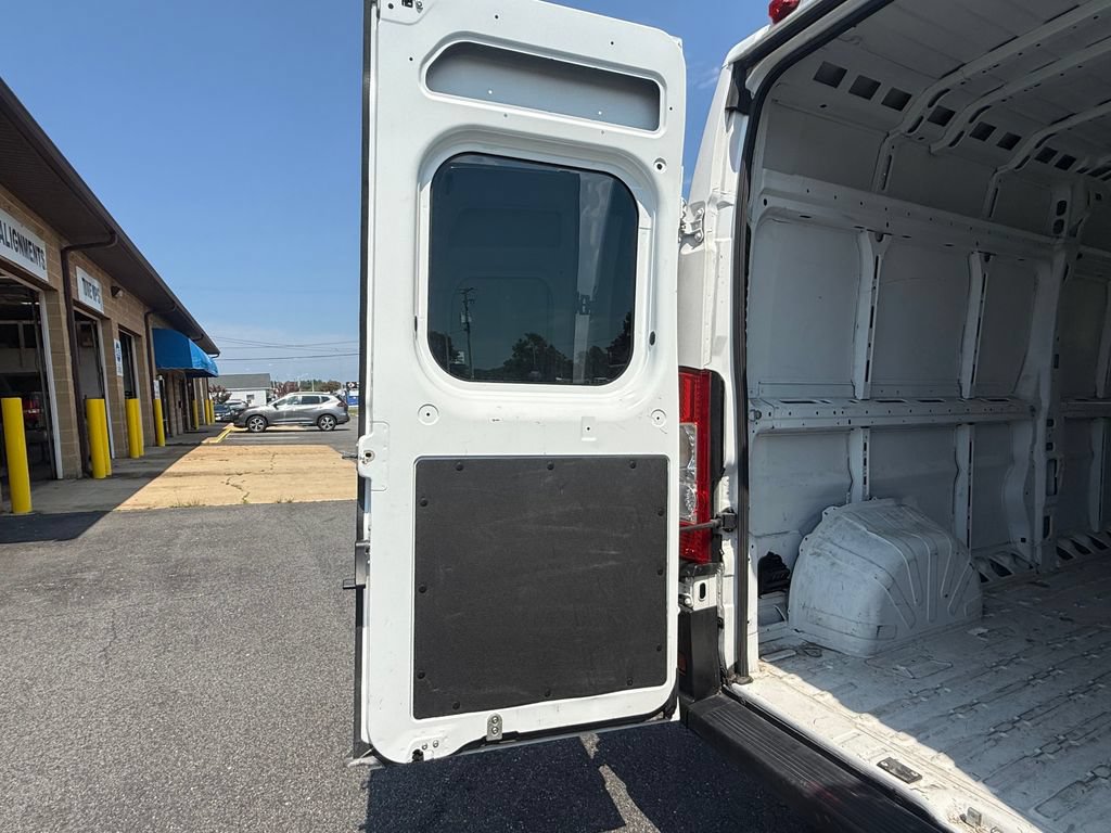 Used 2023 RAM ProMaster 2500 w/ Interior LED Lighting Group FWD image 11