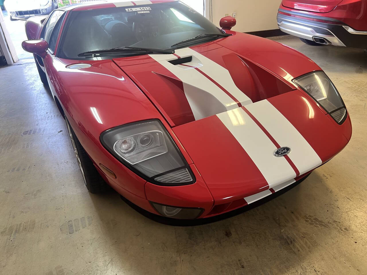 Used 2005 Ford GT RWD image 59