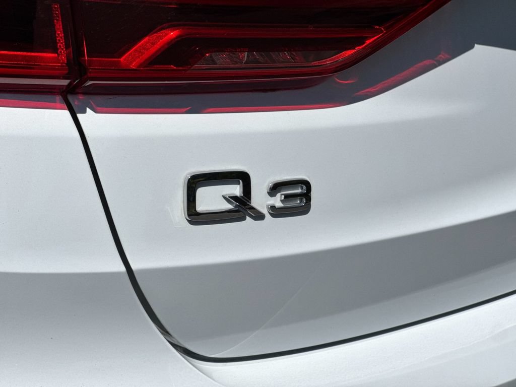Used 2022 Audi Q3 2.0T Premium Plus AWD/4WD image 37