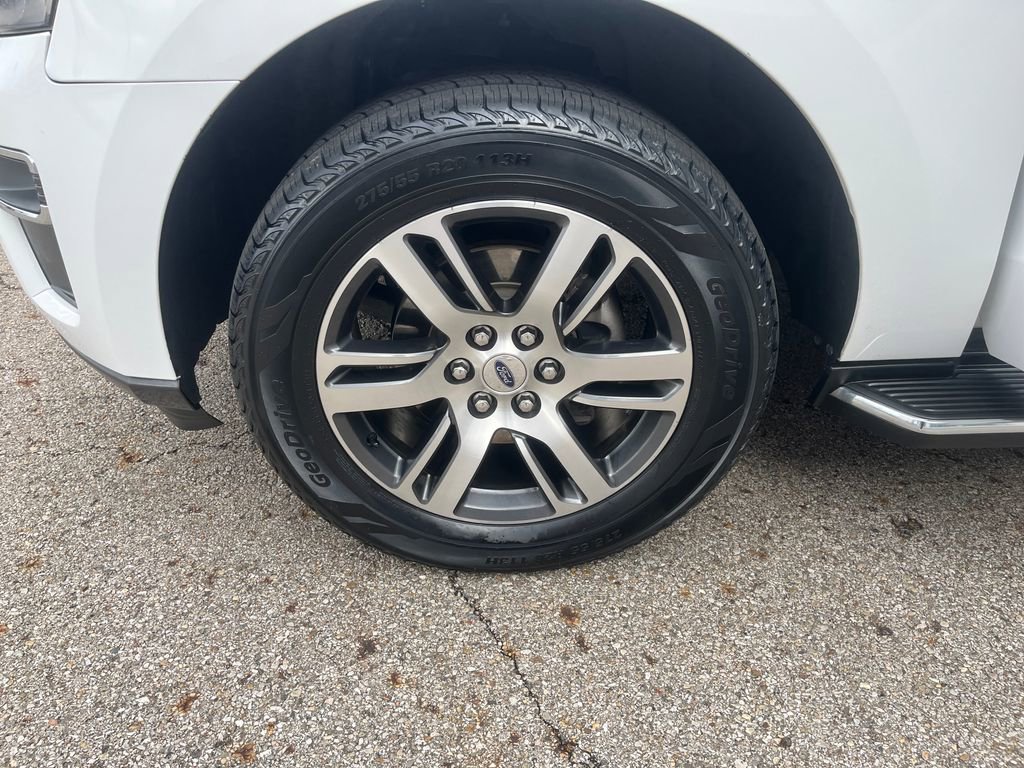 Used 2023 Ford Expedition Max Limited image 29
