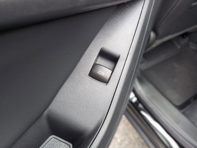 New 2026 Chevrolet Equinox LT w/ Convenience Package II image 11