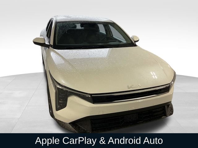 Used 2025 Kia K4 LXS image 2