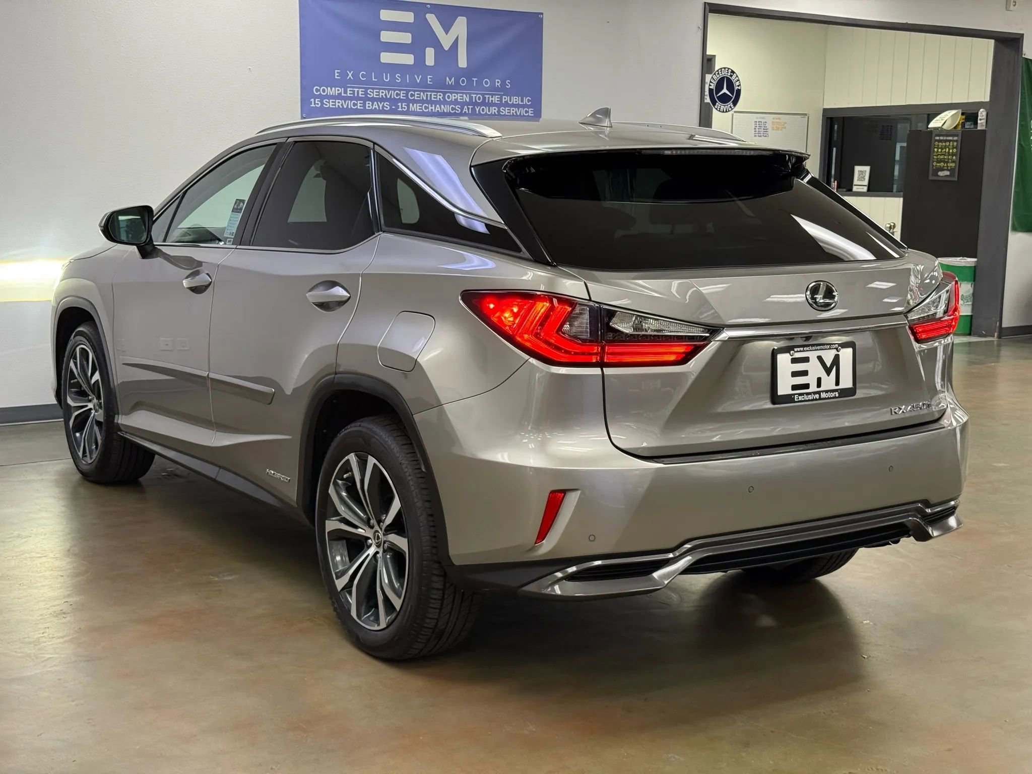 Used 2018 Lexus RX 450h AWD w/ Premium Package image 5