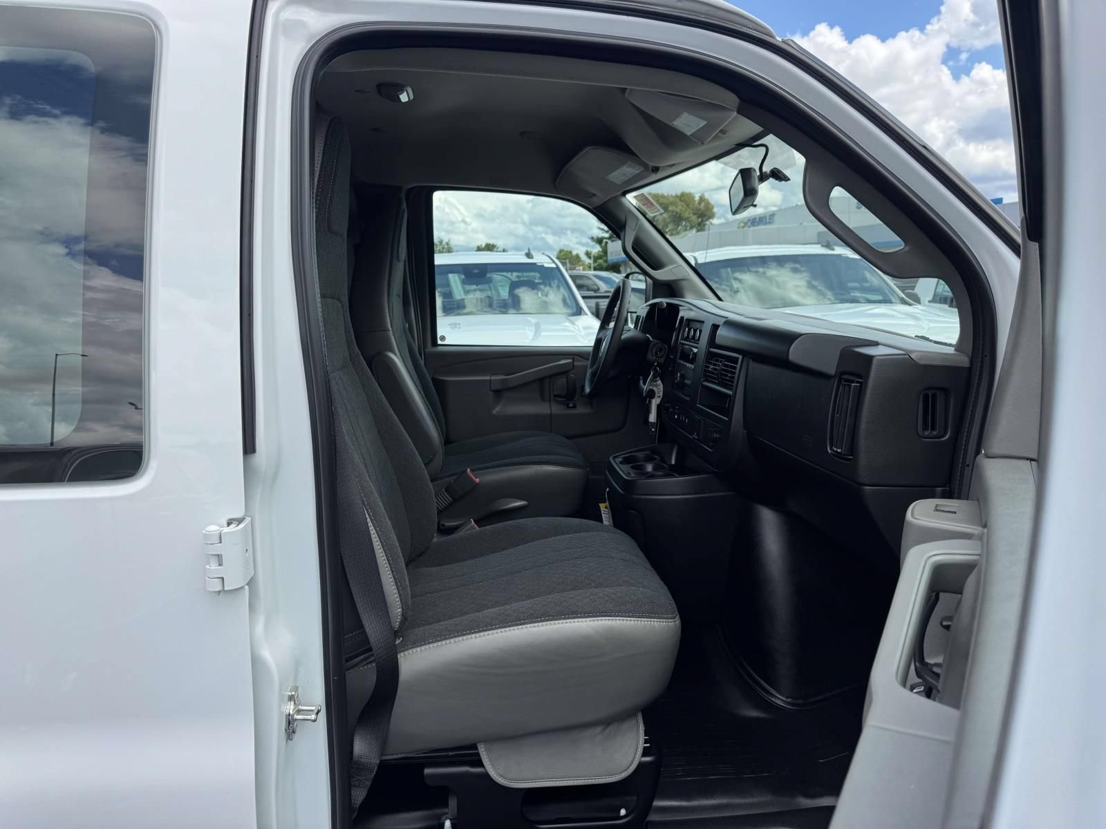 Used 2025 Chevrolet Express 2500 w/ Driver Convenience Package RWD image 12