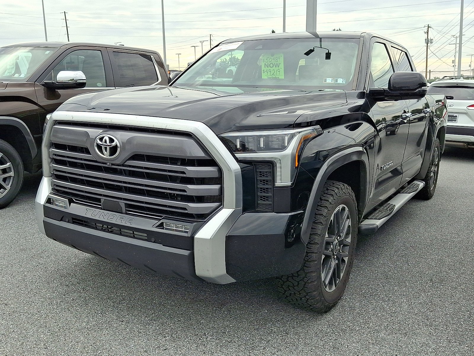 Used 2023 Toyota Tundra Limited AWD/4WD image 2