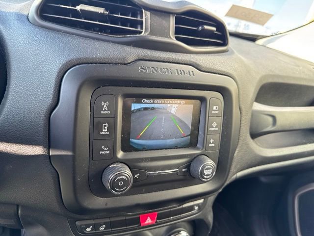 Used 2015 Jeep Renegade Latitude w/ Cold Weather Group AWD/4WD image 20
