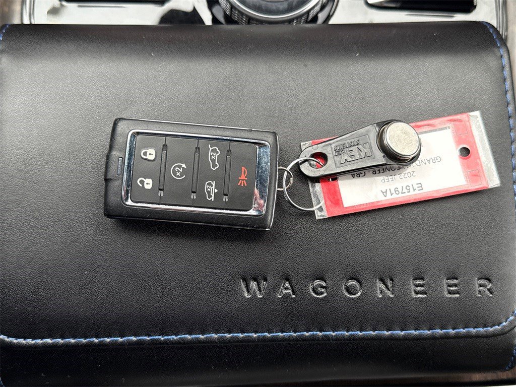 Used 2022 Jeep Grand Wagoneer Series I image 3