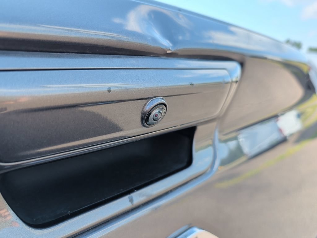 Used 2021 RAM 1500 Laramie w/ Sport Appearance Package AWD/4WD image 15