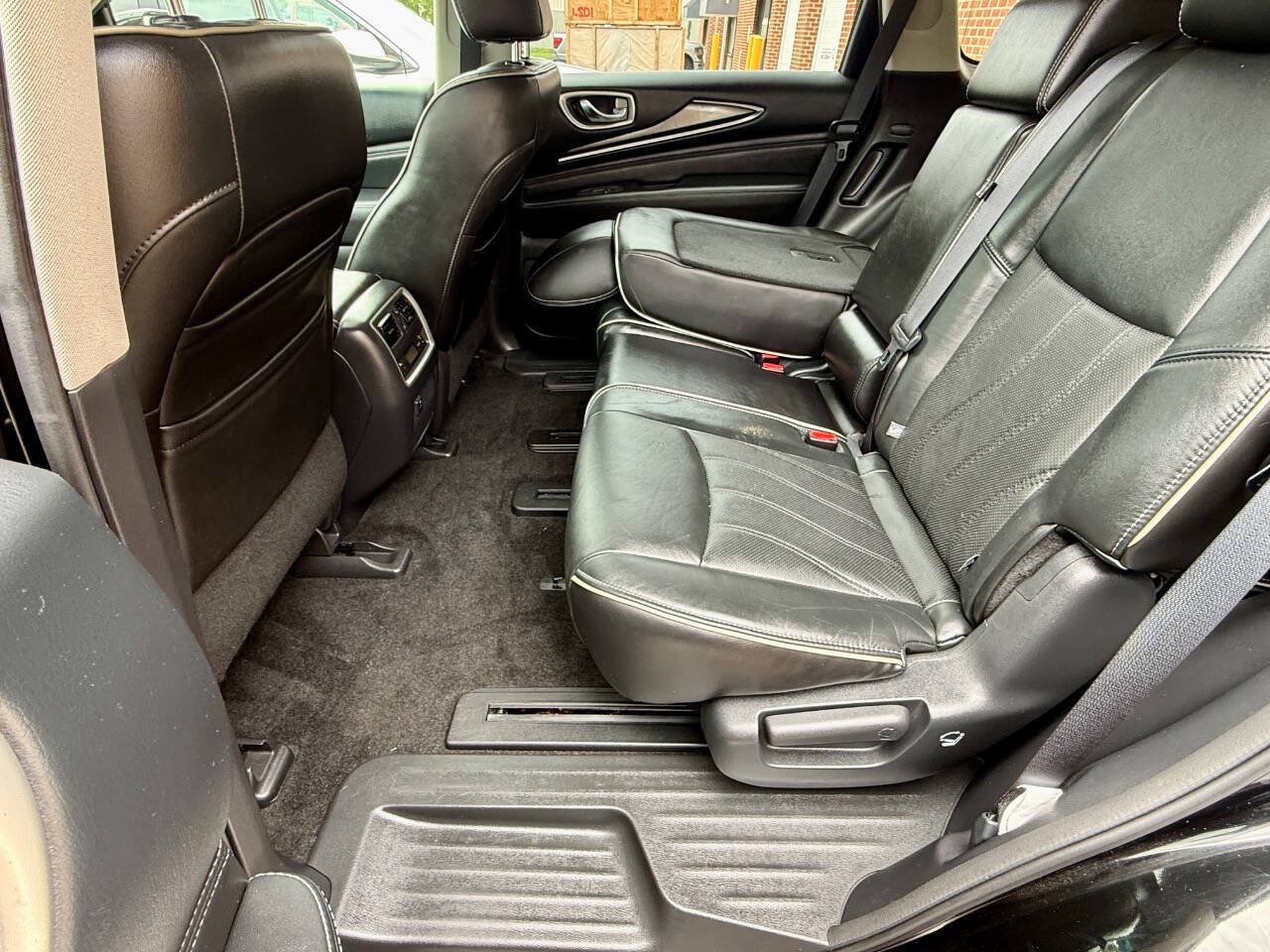 Used 2016 INFINITI QX60 Luxe w/ Premium Plus Package AWD/4WD image 27