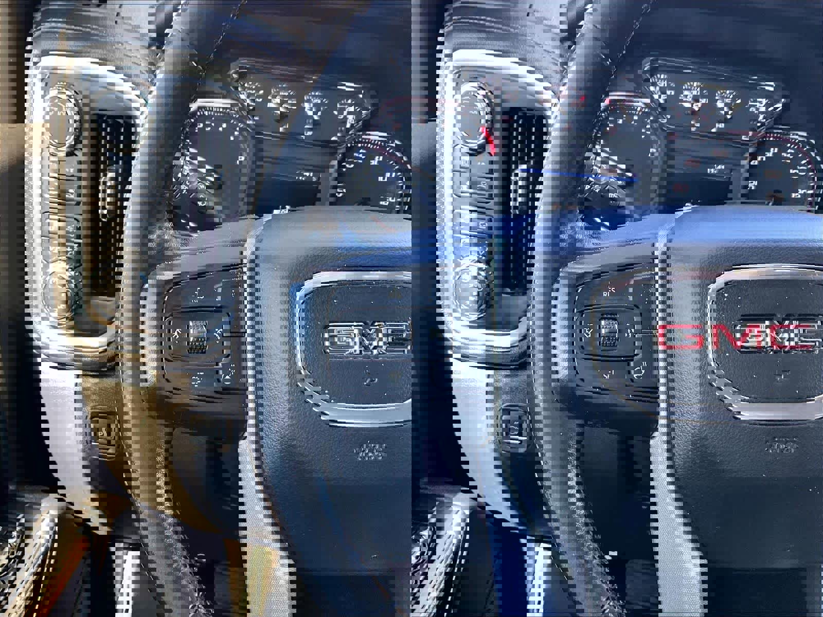 Used 2021 GMC Sierra 1500 Elevation image 23