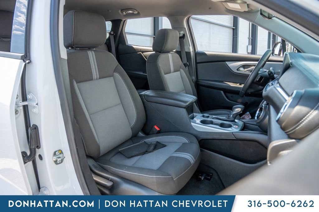 Used 2025 Chevrolet Blazer LT AWD/4WD image 25
