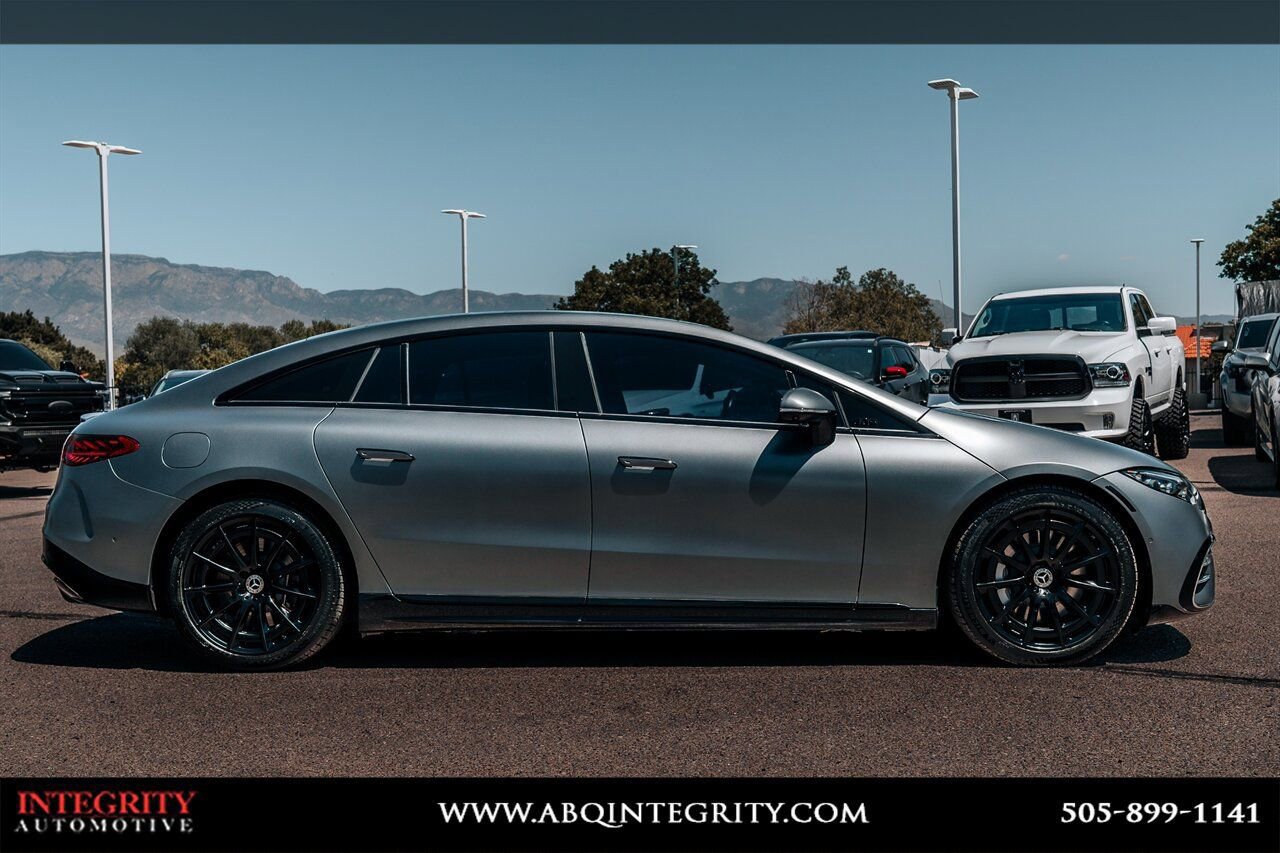 Used 2022 Mercedes-Benz EQS 580 4MATIC Sedan image 8
