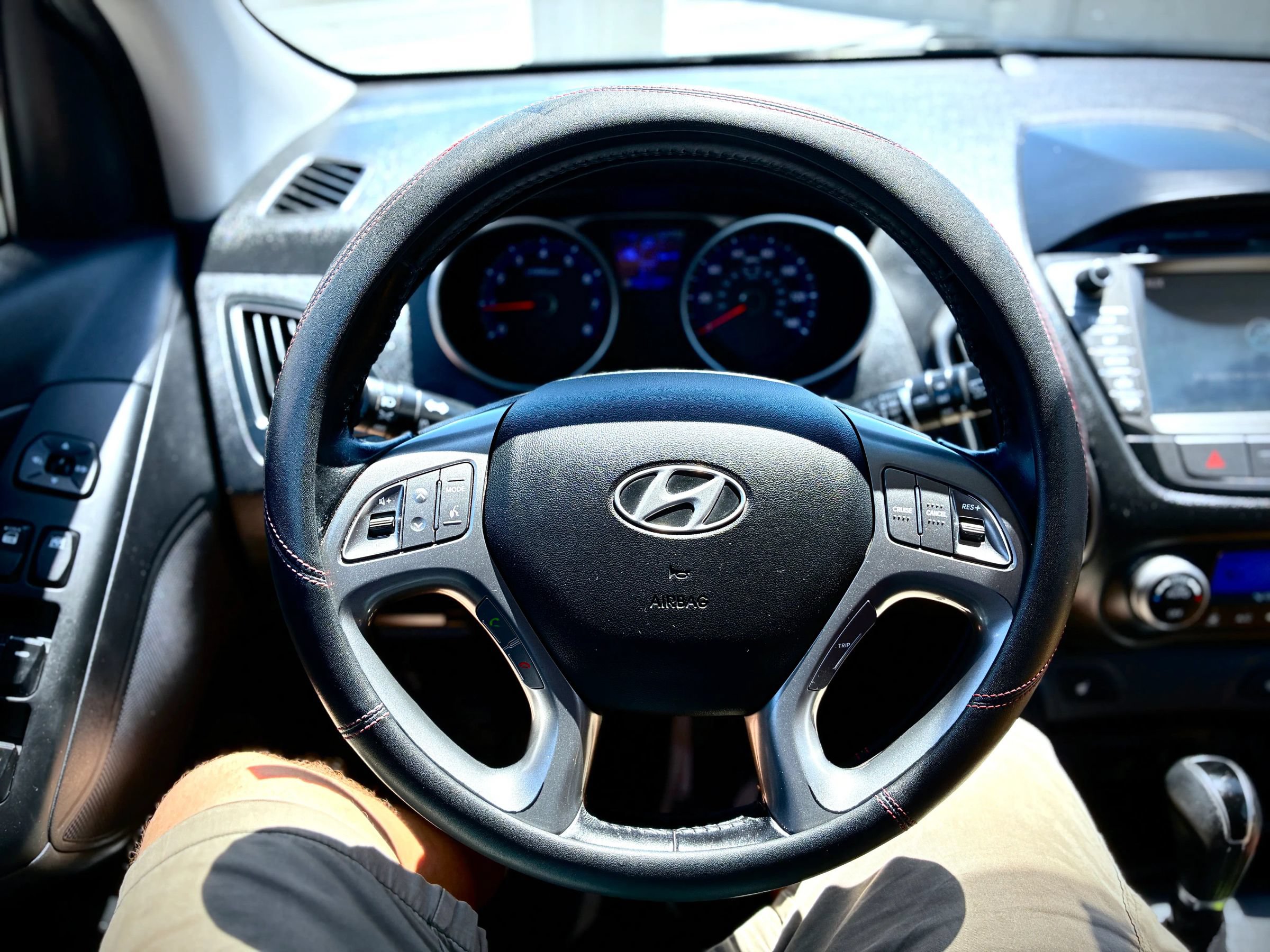 Used 2015 Hyundai Tucson Limited w/ Option Group 03 AWD/4WD image 20