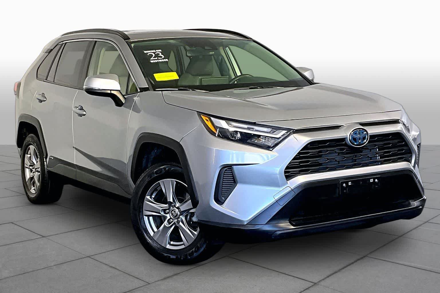 Used 2023 Toyota RAV4 XLE w/ Convenience Package AWD/4WD image 3