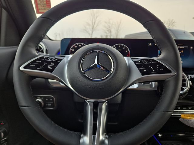 New 2026 Mercedes-Benz GLB 250 4MATIC image 16