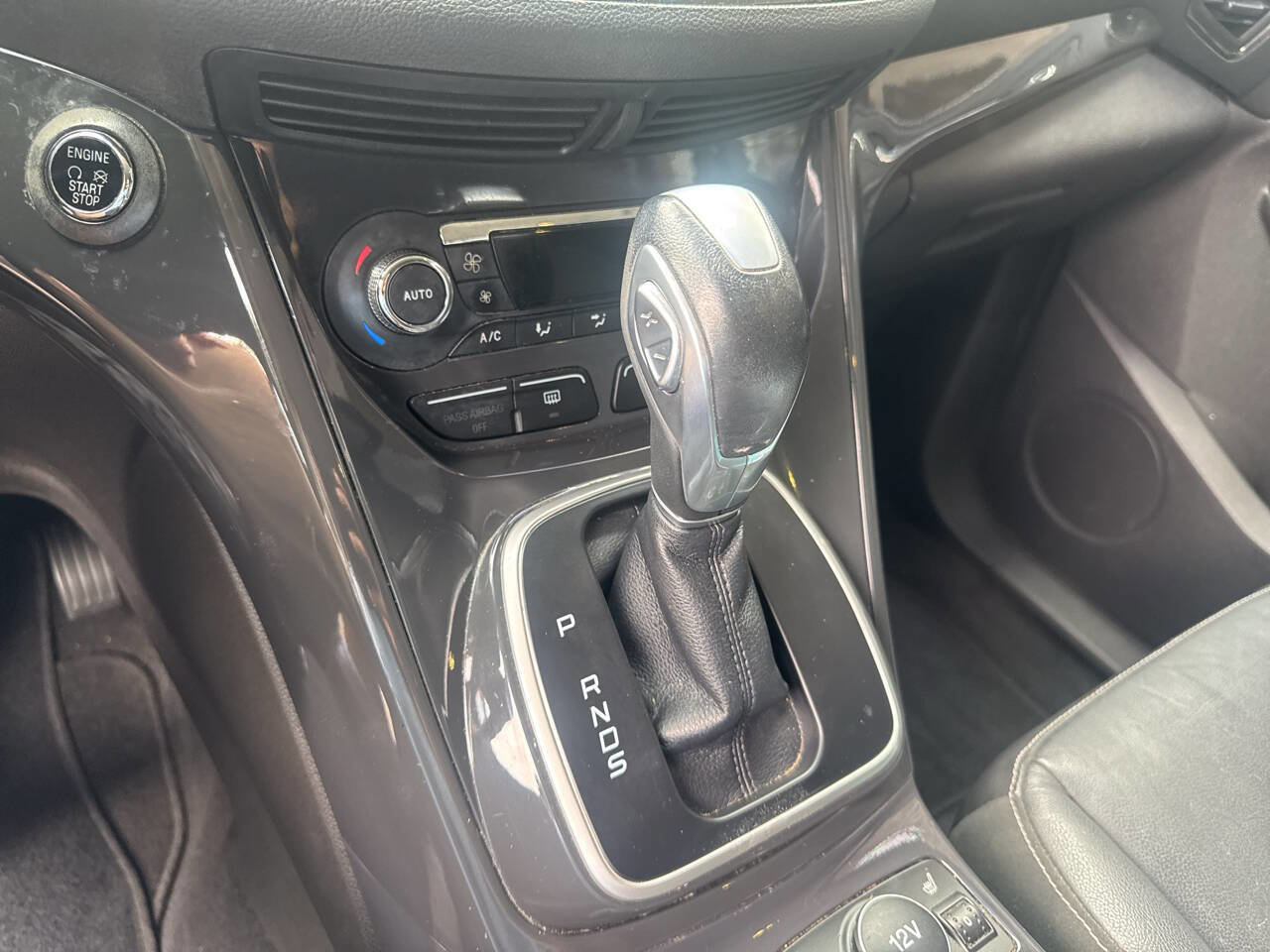 Used 2014 Ford Escape Titanium w/ Equipment Group 401A image 18