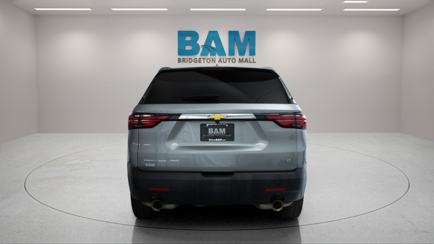 Used 2023 Chevrolet Traverse LT AWD/4WD image 6