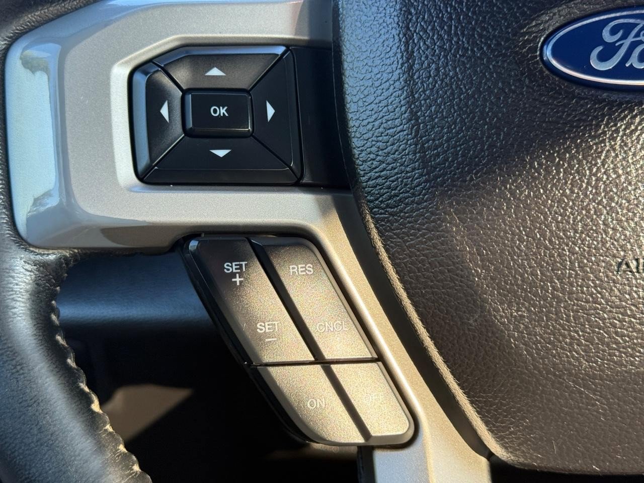 Used 2017 Ford F350 Lariat w/ Lariat Value Package image 14