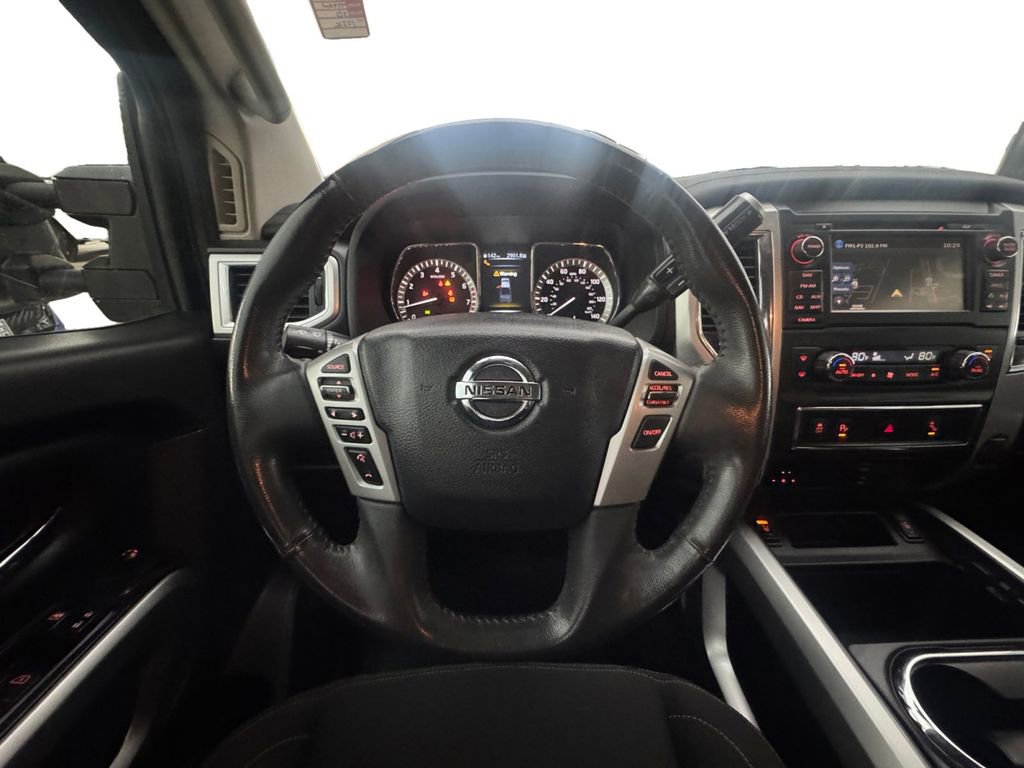 Used 2017 Nissan Titan SV image 13
