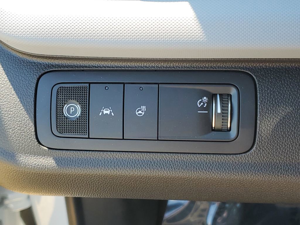 New 2027 Chevrolet Bolt LT w/ Comfort Package image 21
