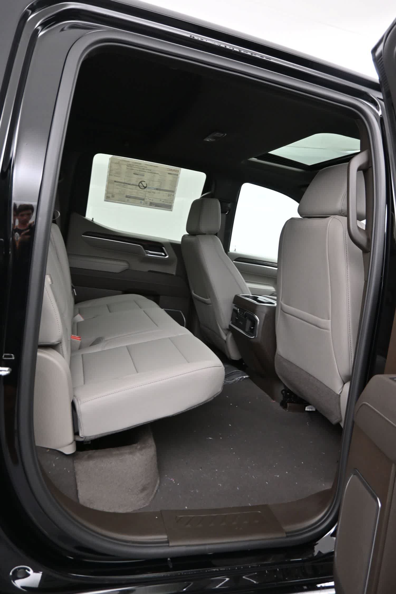 New 2026 GMC Sierra 1500 SLT w/ SLT Premium Plus Package AWD/4WD image 13