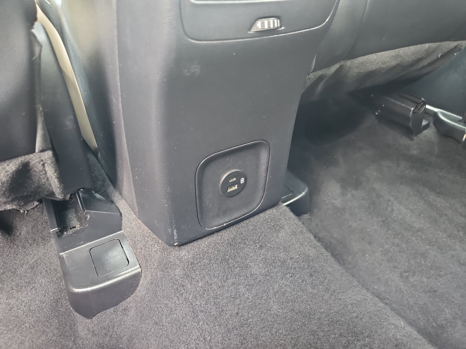 Used 2021 Ford Escape SEL AWD/4WD image 13