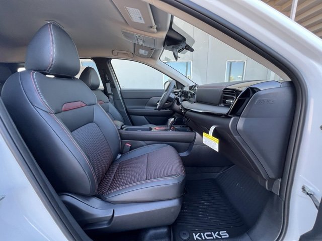 New 2026 Nissan Kicks SR image 23
