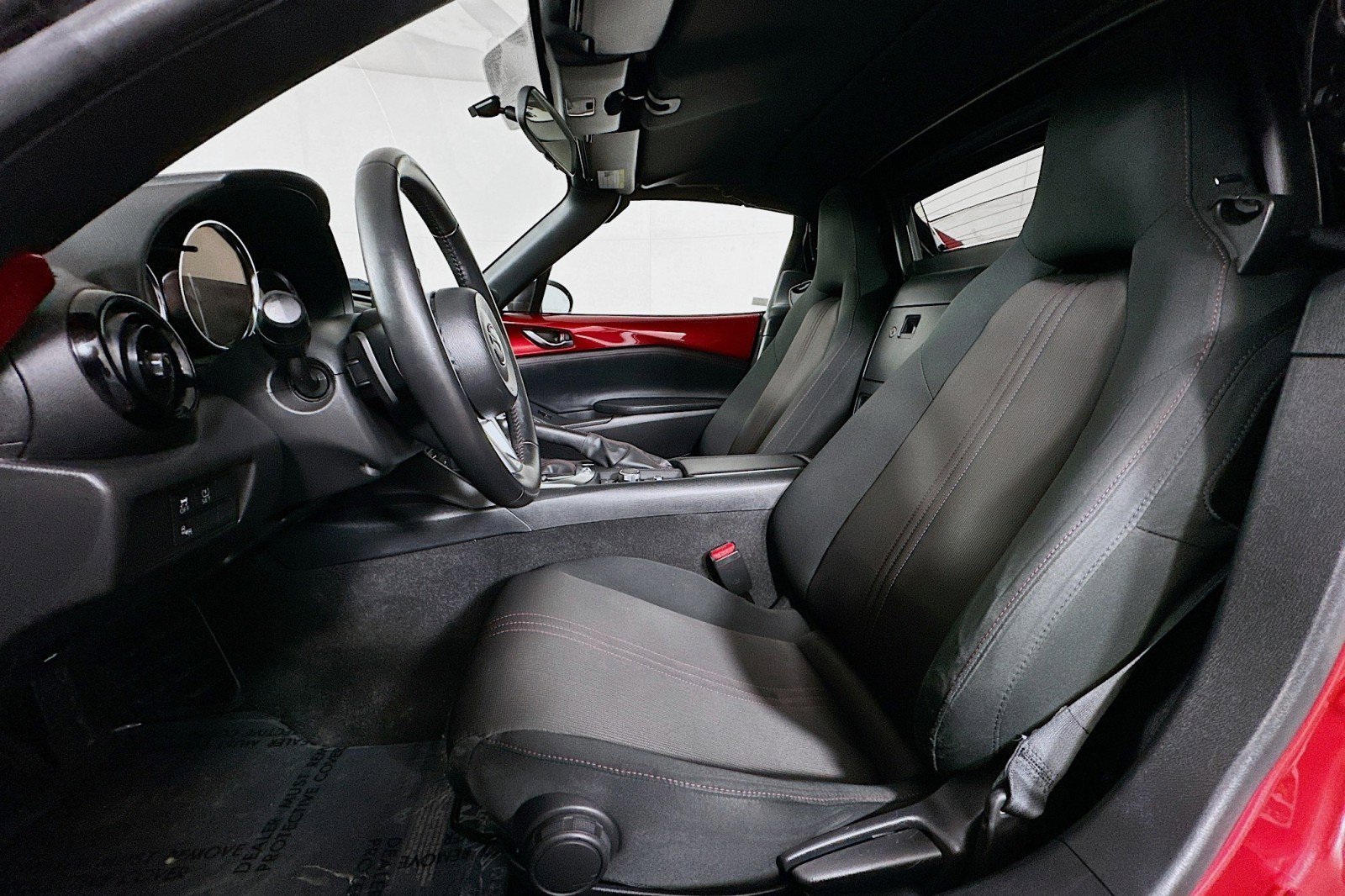 Used 2017 MAZDA MX-5 Miata RF Club image 17